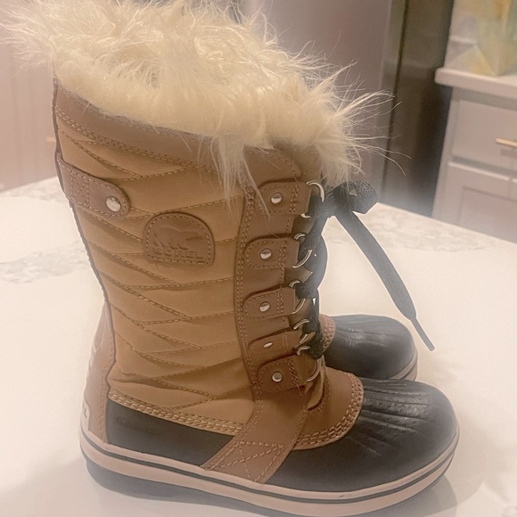 SOREL Kids' Tofino Il Faux Fur Lined Waterproof Boot - Picture 1 of 5